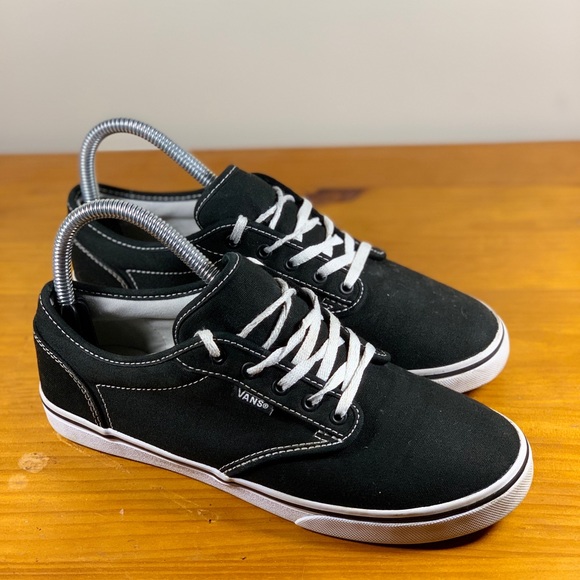 Vans Shoes - Vans Off The Wall Shoes